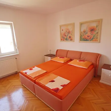 Maris With Sea View *