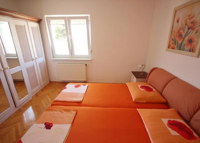 Maris With Sea View Любач