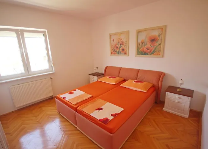 Maris With Sea View *